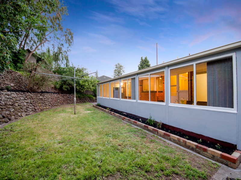 39 Karingal Drive, Frankston VIC 3199