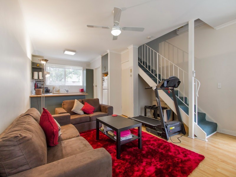 2/15 Duncan Avenue, Seaford VIC 3198