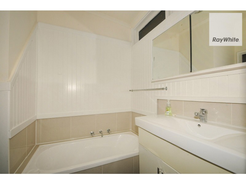 17 Coprosma Avenue, Frankston VIC 3199