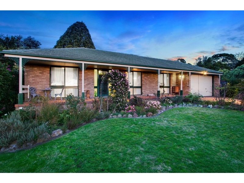 6 Lansvale Court, Frankston VIC 3199