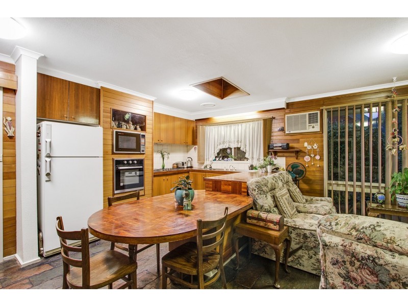 6 Lansvale Court, Frankston VIC 3199