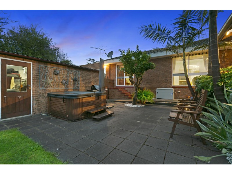 41 McComb Boulevard, Frankston South VIC 3199