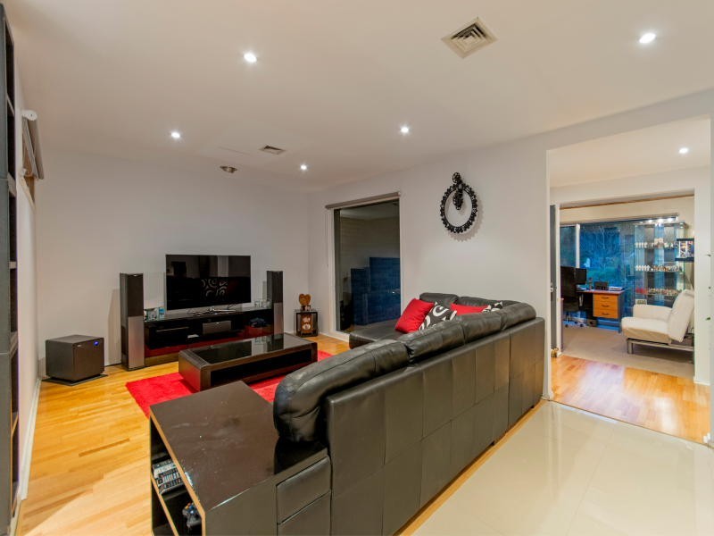 6 Elinga Court, Frankston VIC 3199