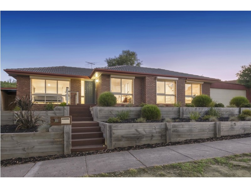 80 Raphael Crescent, Frankston VIC 3199