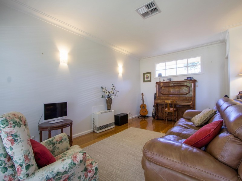 1/18 Bruarong Crescent, Frankston South VIC 3199