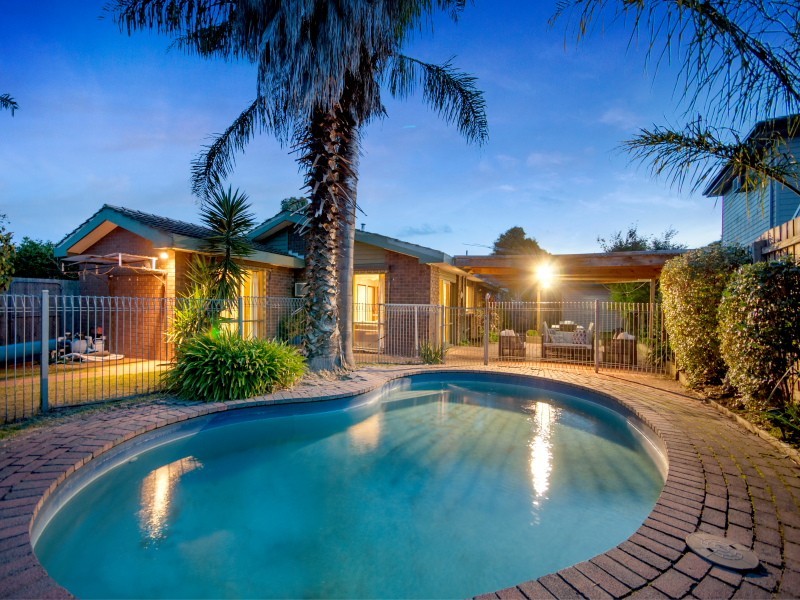 22 Raphael Crescent, Frankston VIC 3199