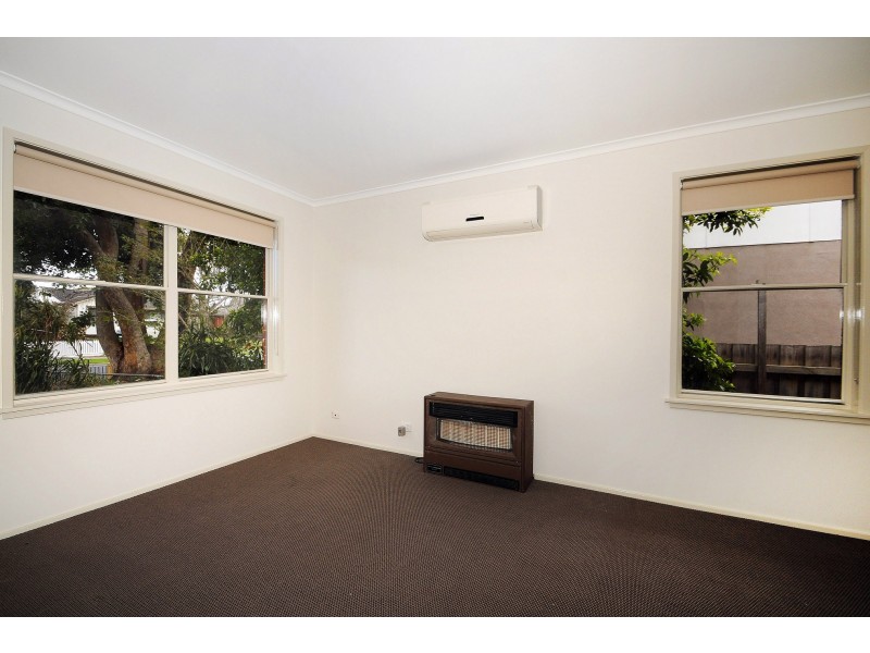 15 Poplar Street, Frankston North VIC 3200