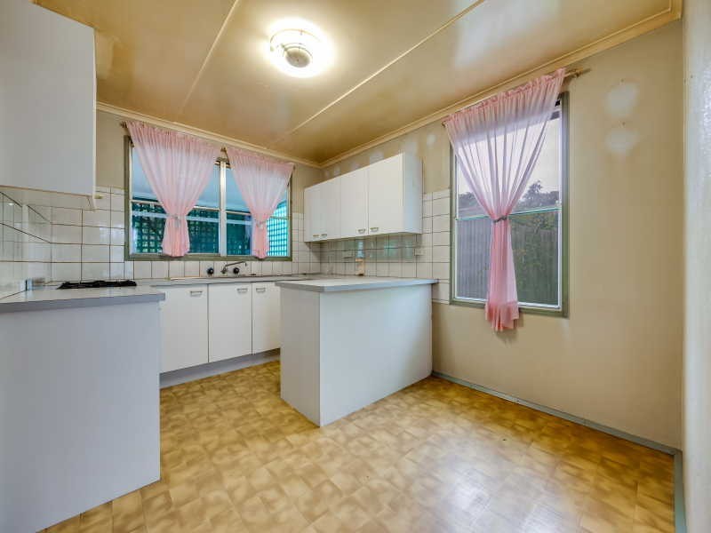 27 Rosemary Crescent, Frankston North VIC 3200