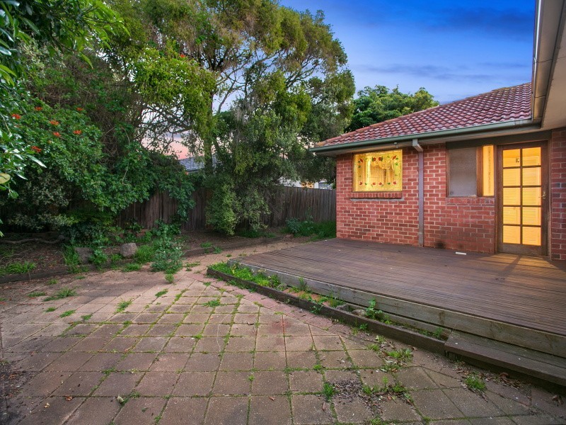 8 Grace Court, Frankston VIC 3199