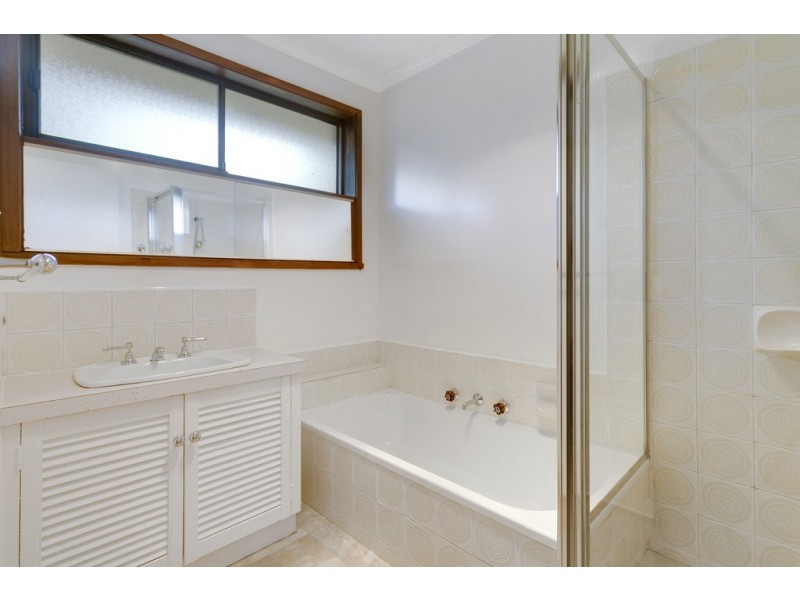 11 Hood Street, Frankston VIC 3199