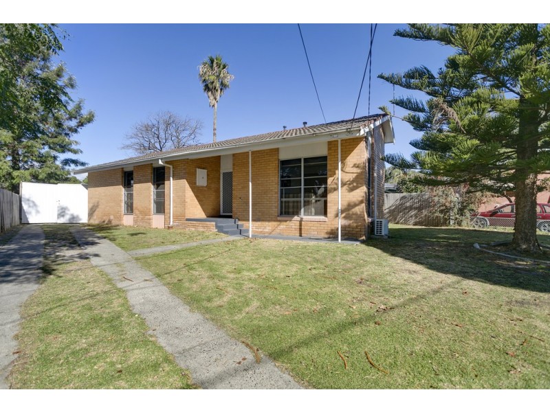 4 Wallowa Crescent, Frankston North VIC 3200