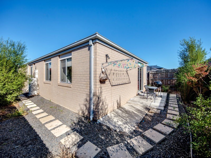 28 Jacaranda Drive, Carrum Downs VIC 3201