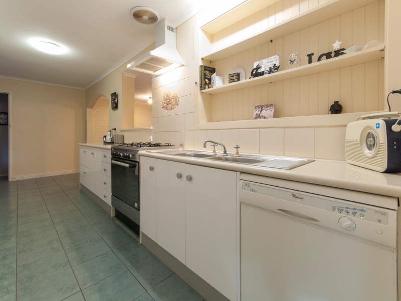 4 Birch Grove, Frankston VIC 3199