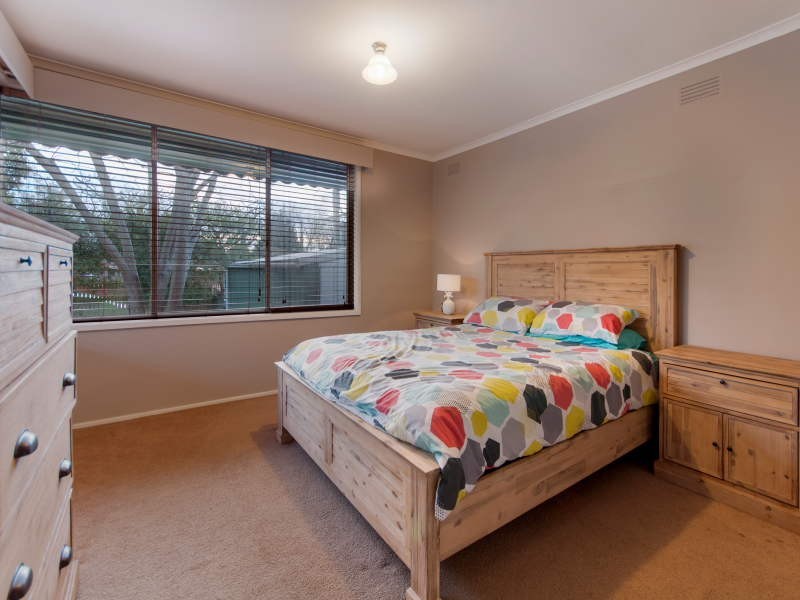 4 Birch Grove, Frankston VIC 3199