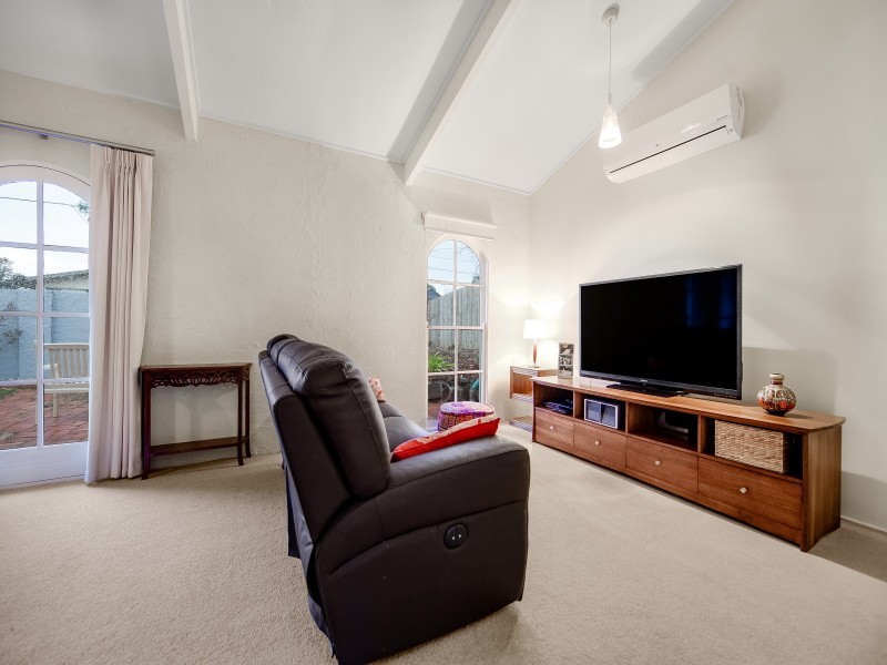 1 Carnoustie Court, Frankston VIC 3199