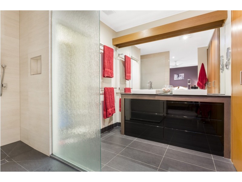 30 Raphael Crescent, Frankston VIC 3199