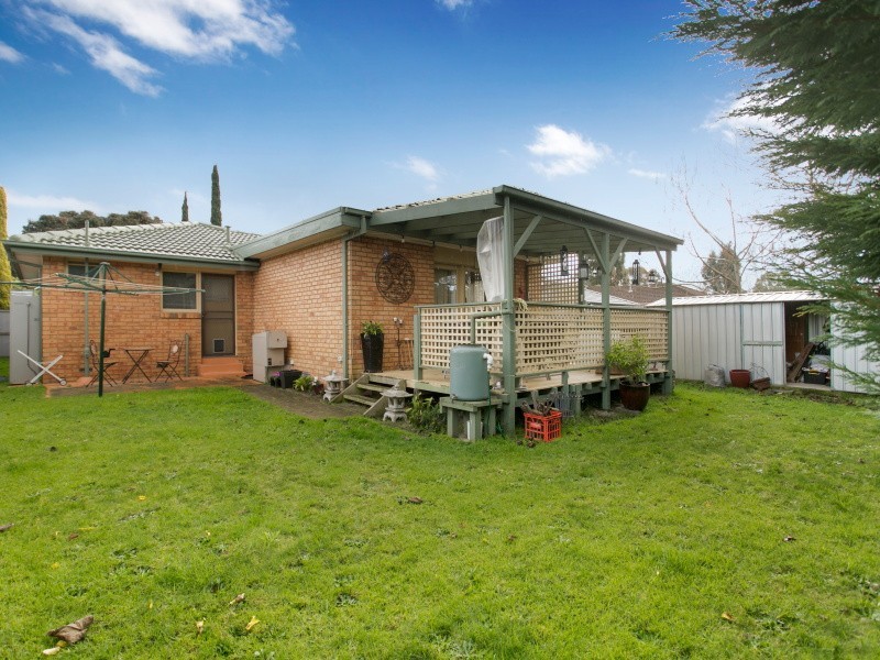 62 Dunsterville Crescent, Frankston VIC 3199