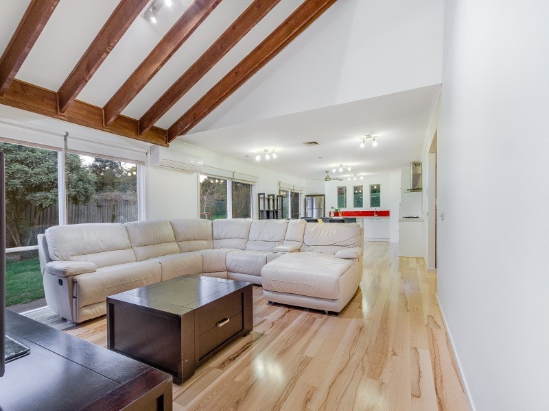 16 Netherplace Drive, Frankston VIC 3199