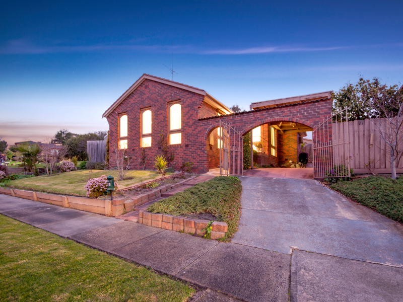 12 Zammit Court, Frankston VIC 3199