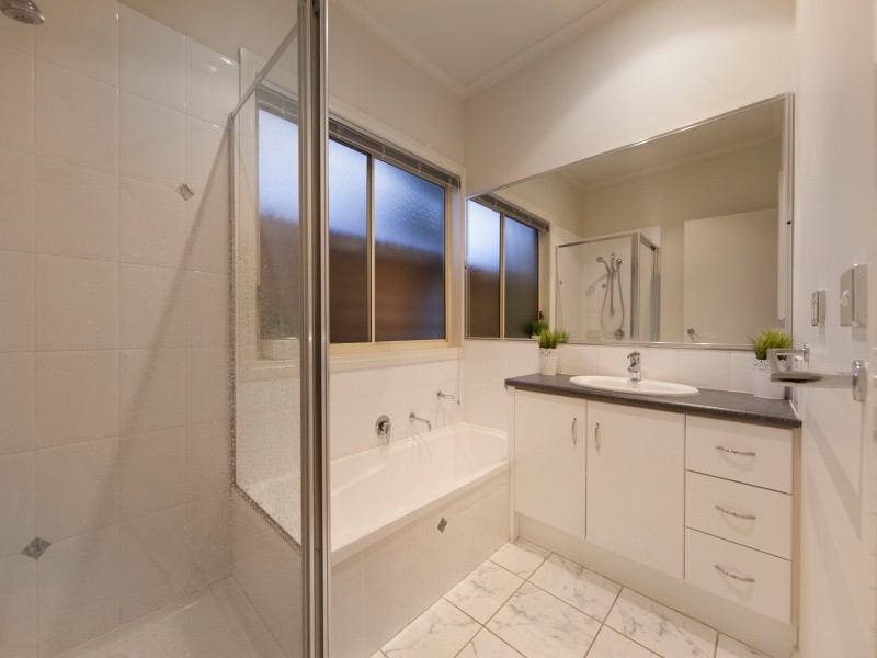 2 Port Phillip Drive, Mornington VIC 3931