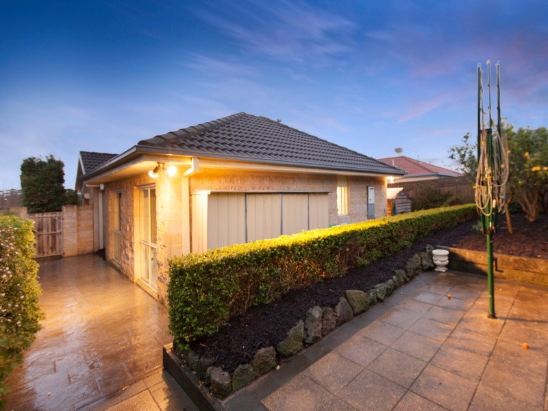 2 Port Phillip Drive, Mornington VIC 3931