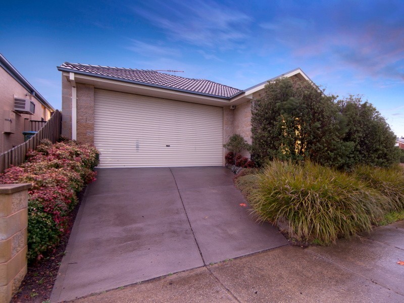 2 Port Phillip Drive, Mornington VIC 3931