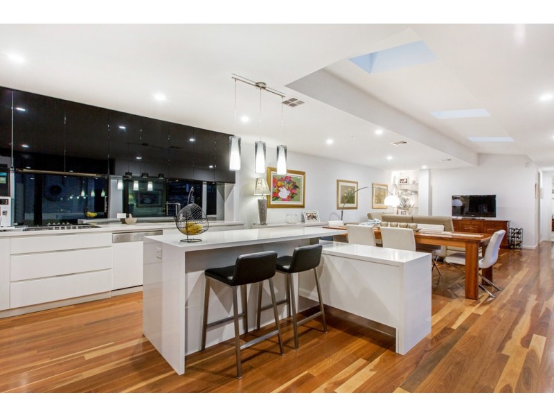 22 Dalsten Grove, Mount Eliza VIC 3930