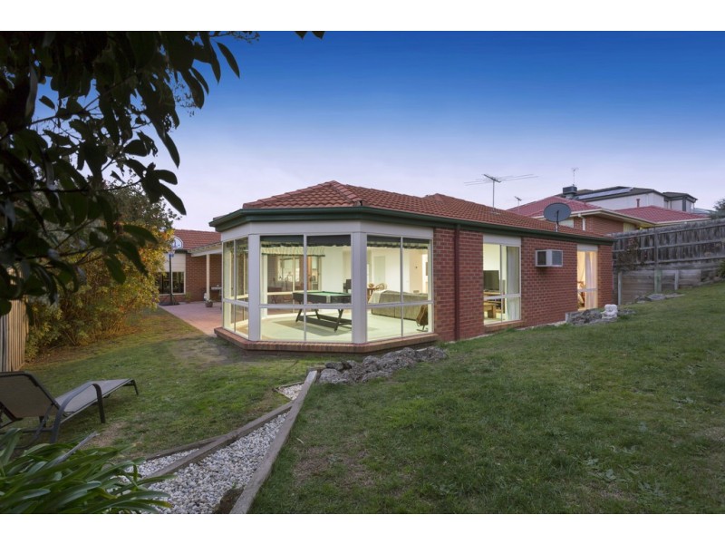 4 Raleon Avenue, Frankston South VIC 3199