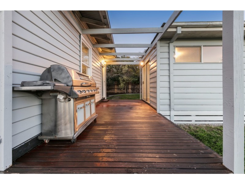 4 Eton Court, Frankston VIC 3199