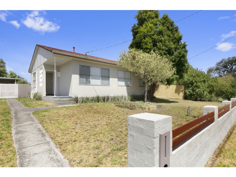 84 Forest Drive, Frankston North VIC 3200