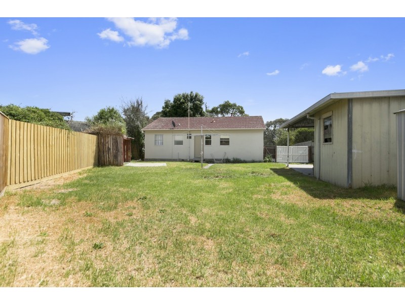 84 Forest Drive, Frankston North VIC 3200