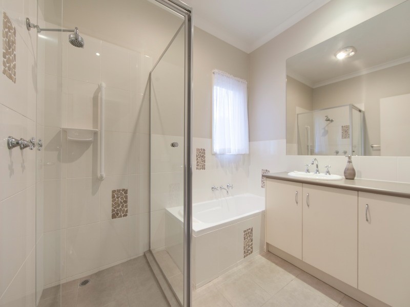 4/5 Diosma Court, Frankston South VIC 3199