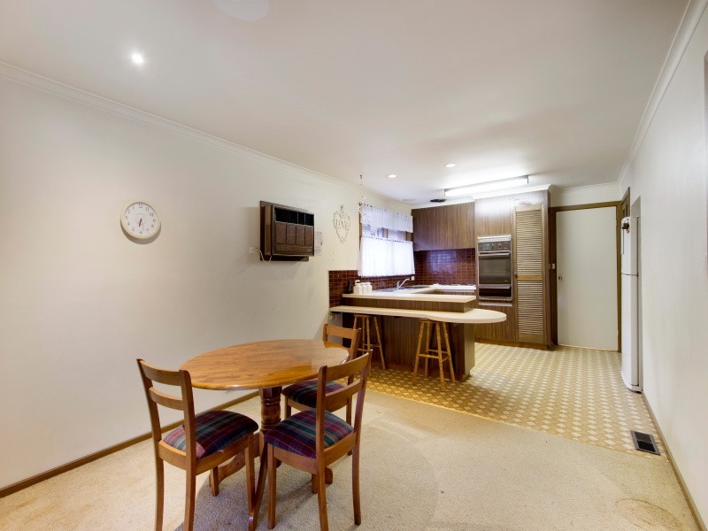 13 Raphael Crescent, Frankston VIC 3199
