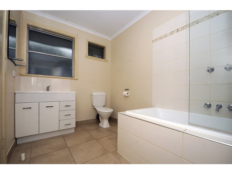 59 Brunning Crescent, Frankston North VIC 3200