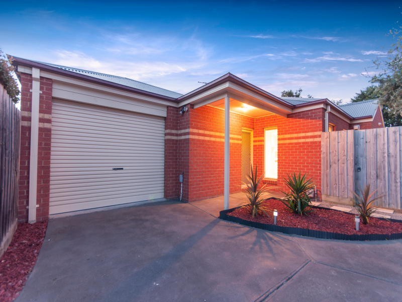 4/9 Reservoir Road, Frankston VIC 3199