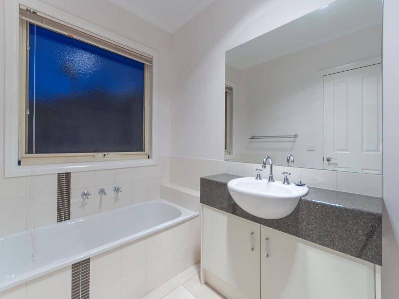 4/9 Reservoir Road, Frankston VIC 3199