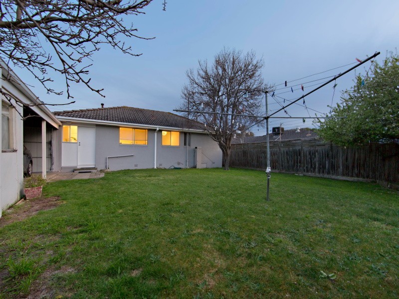 7 Lucerne Crescent, Frankston VIC 3199