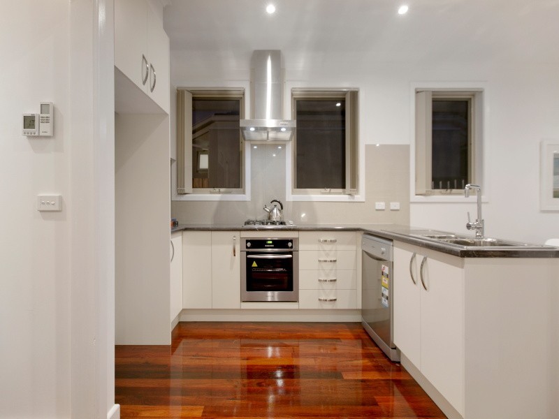 2B Frank Street, Frankston VIC 3199