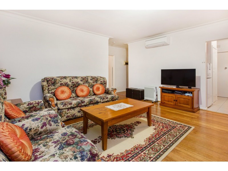 2/5 Waterman Place, Frankston VIC 3199