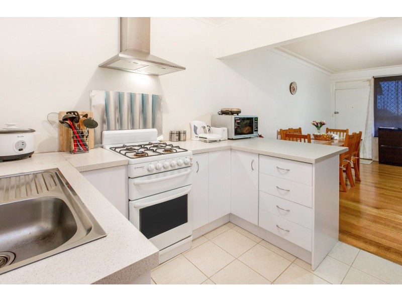 2/5 Waterman Place, Frankston VIC 3199