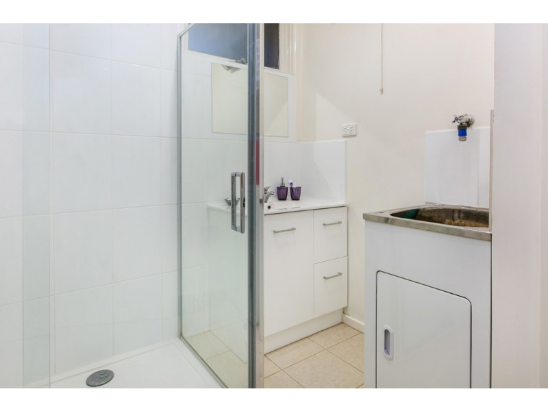 2/5 Waterman Place, Frankston VIC 3199