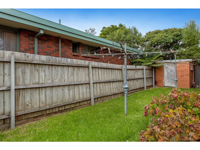 2/5 Waterman Place, Frankston VIC 3199