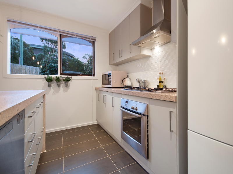 56 Willow Road, Frankston VIC 3199