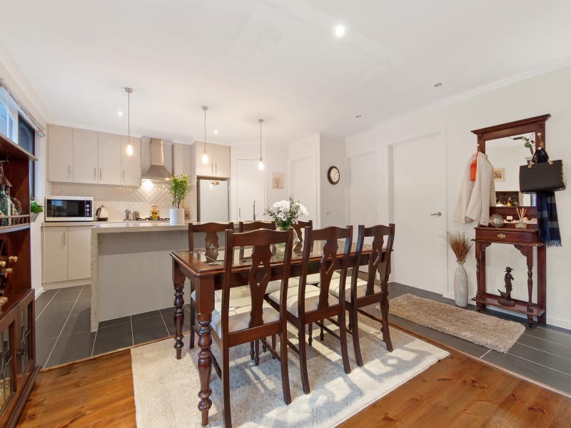 56 Willow Road, Frankston VIC 3199