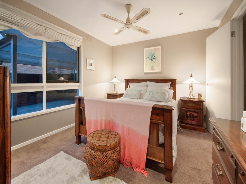 56 Willow Road, Frankston VIC 3199