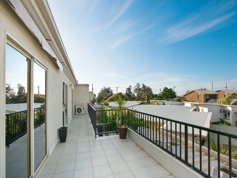 3/7 Gould Street, Frankston VIC 3199