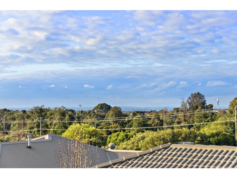 13B Kenilworth Avenue, Frankston VIC 3199