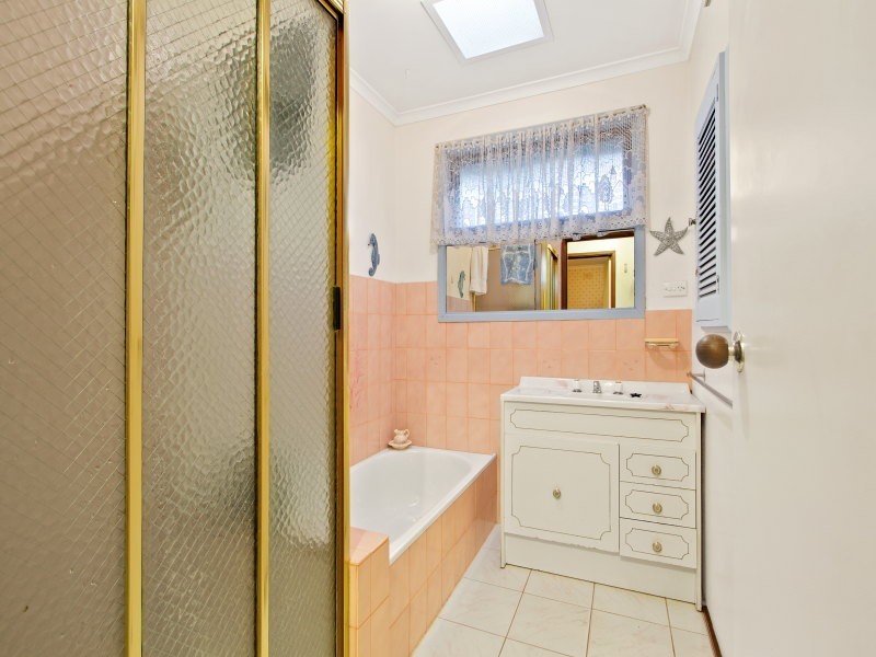 20 Kimba Avenue, Frankston VIC 3199