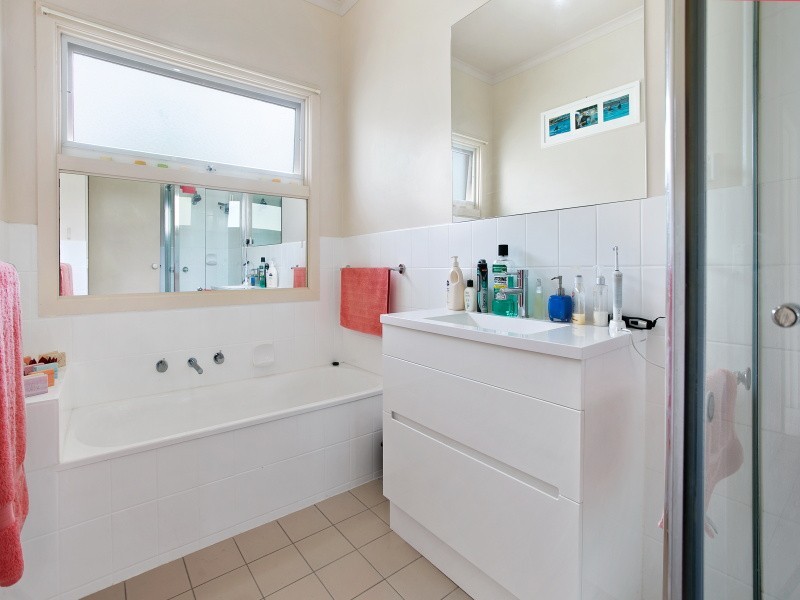 2/40 Screen Street, Frankston VIC 3199