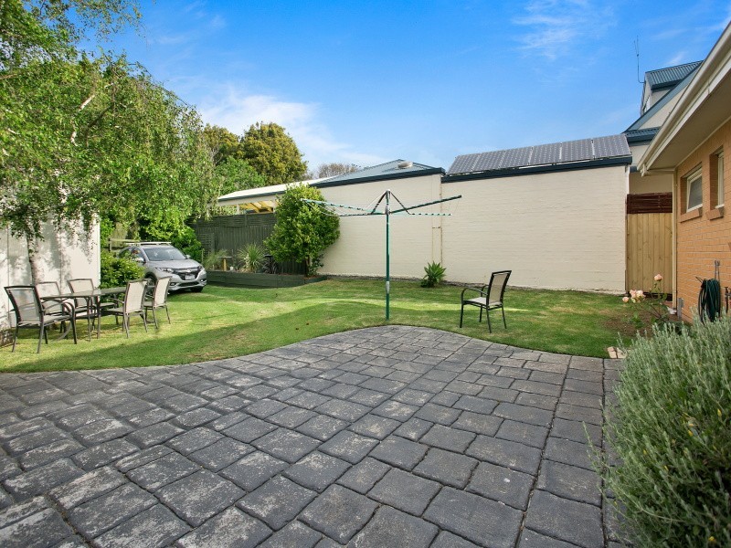 2/40 Screen Street, Frankston VIC 3199